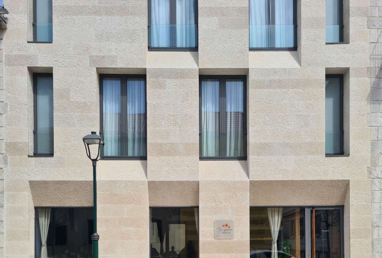 HOTEL EMOTHEO w. Studio Antemurales